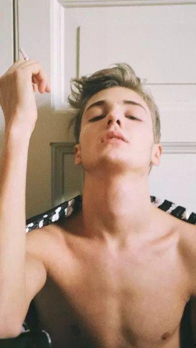 欧美最帅男星虎扑视频,虎扑视频带你领略风采瞬间