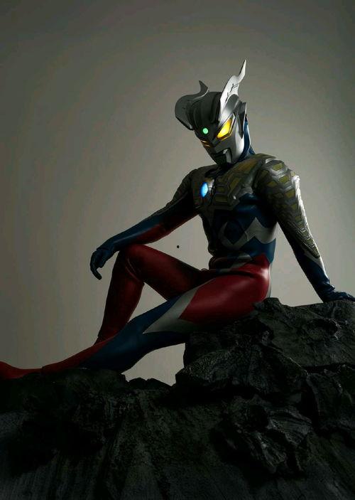 奥特曼女演员欧美视频