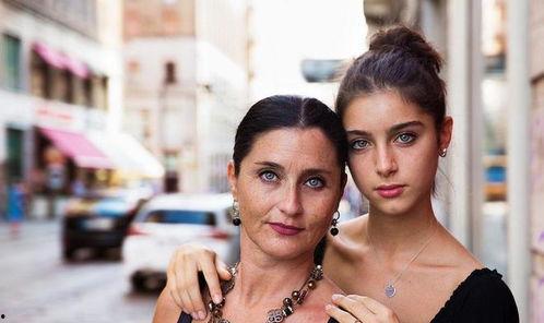 欧美红脸美女视频,探寻异域风情美女的绝美瞬间