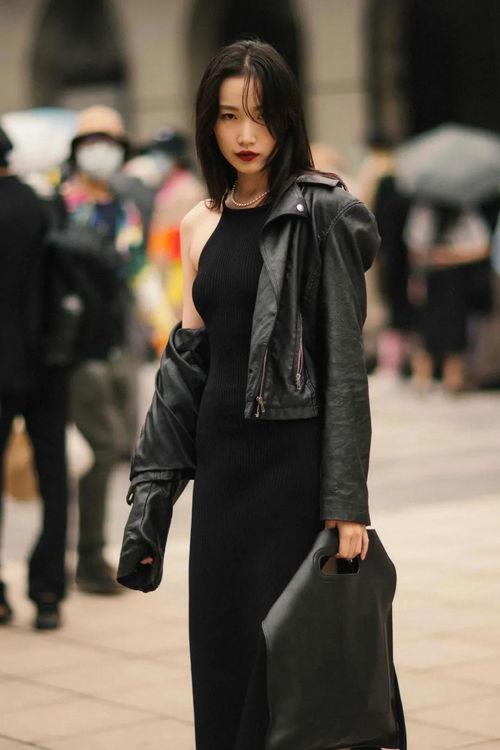 欧美辣妹皮衣原创视频,街头时尚潮流新宠