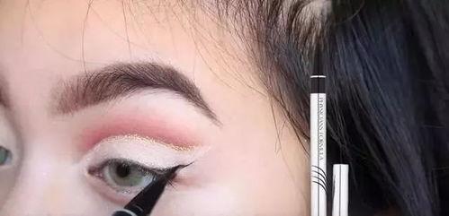 欧美眼睛妆视频,打造深邃迷人电眼魅力