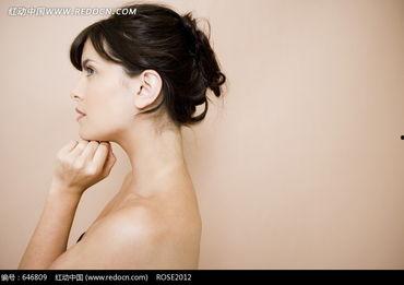 欧美女子拳头视频,精彩瞬间尽收眼底