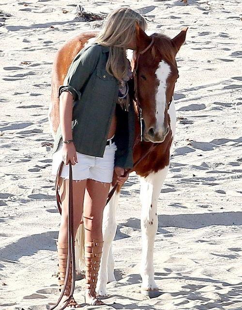 欧美超模野马视频,时尚界的狂野魅力