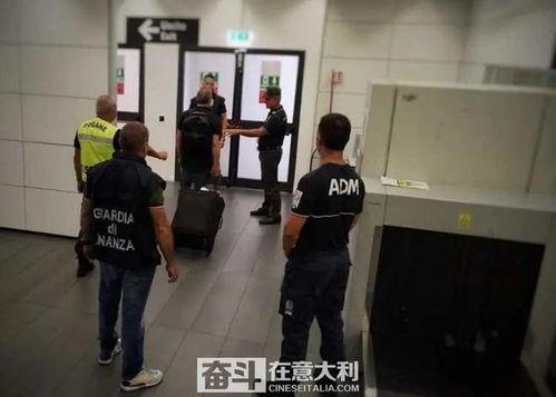 欧美人被海关勒索视频