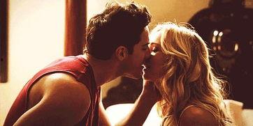 欧美床欲吻戏视频,激情四溢的瞬间捕捉