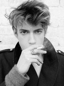 欧美痞帅男星合集视频,魅力四溢，型男典范